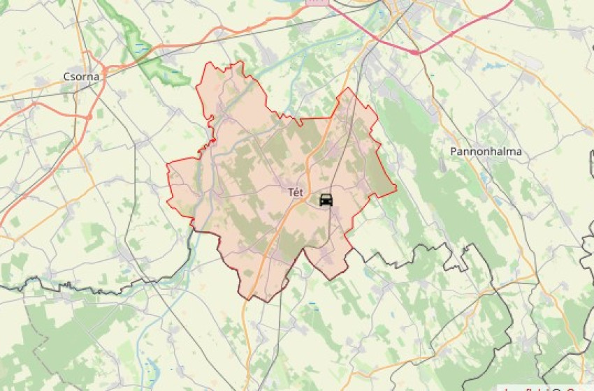 Összeütközött két személyautó Gyömöre és Tét között